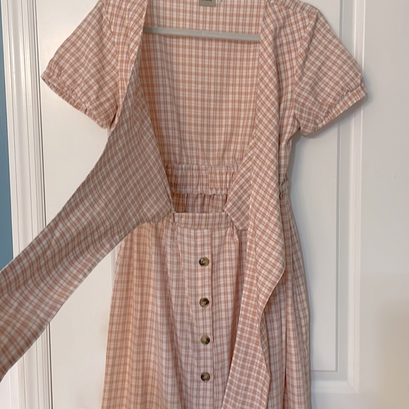 Unique Vintage Blush Plaid Maxi Dress,size L,tie front & e-waist & sleeves - Picture 4 of 10